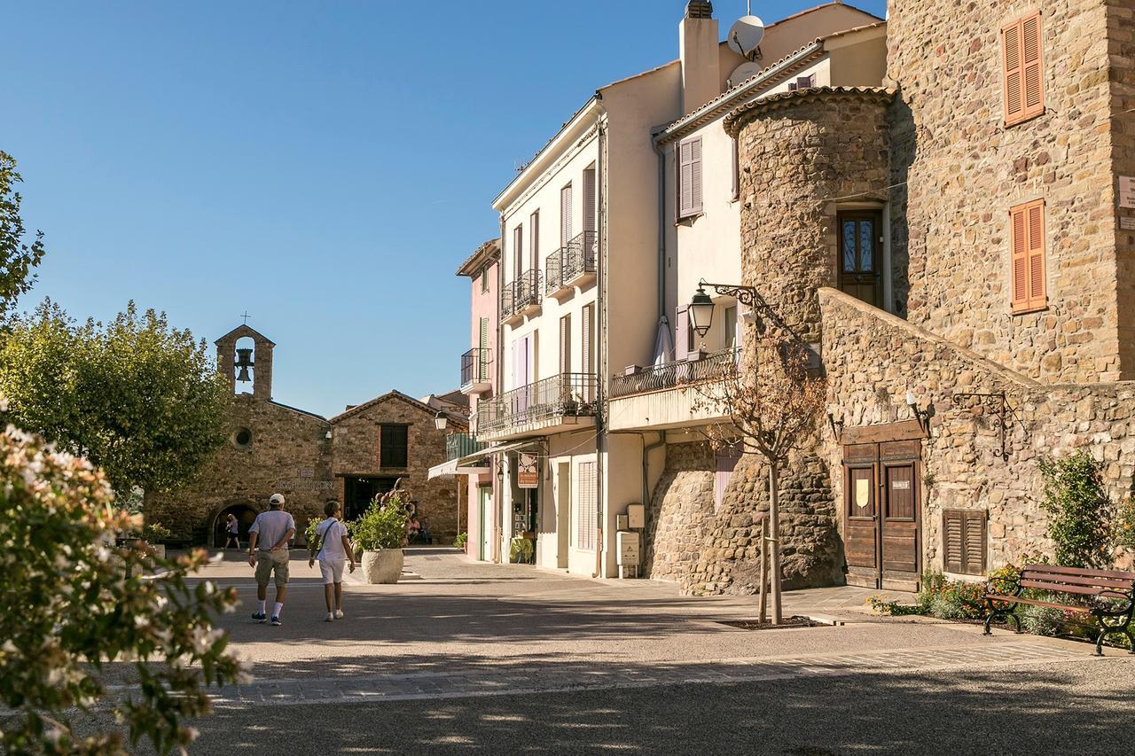 Отель Le Cay Рокбрюн-сюр-Аржан Экстерьер фото